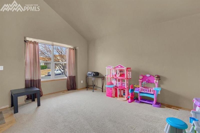 4135 Solarface Ct, Colorado Springs, CO 80916