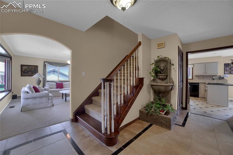 4135 Stonehaven Dr, Colorado Springs, CO 80906
