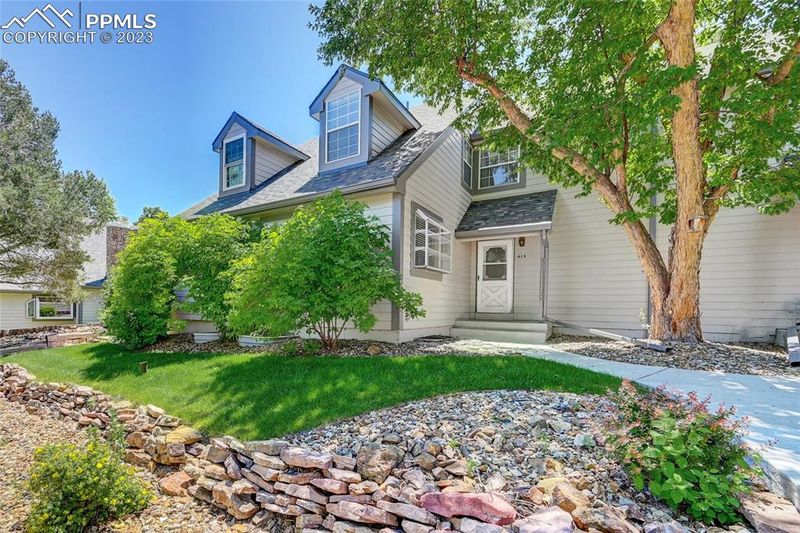 414 Cobblestone Dr, Colorado Springs, CO 80906