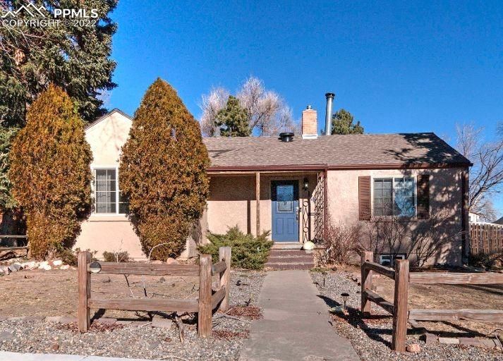 414 Mesa Rd, Colorado Springs, CO 80905