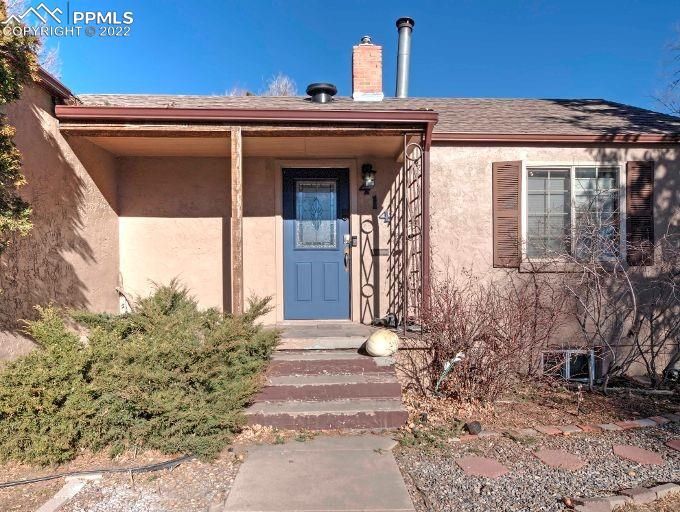 414 Mesa Rd, Colorado Springs, CO 80905