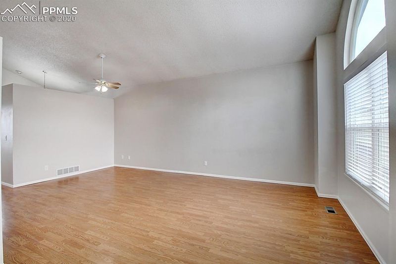 4140 Bowsprit Ln, Colorado Springs, CO 80918