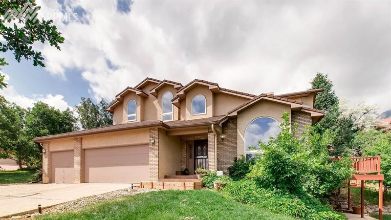 4140 Regency Dr, Colorado Springs, CO 80906