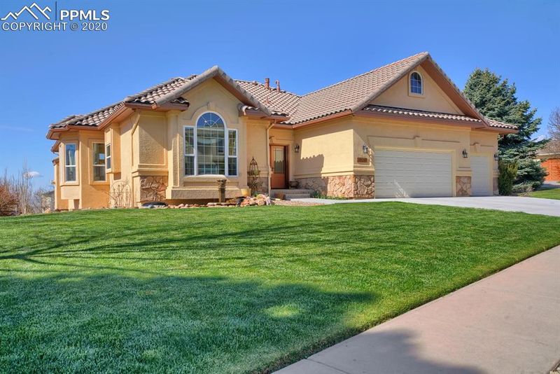 4145 Saddle Rock Rd, Colorado Springs, CO 80918