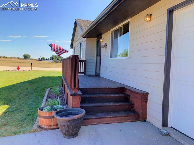 415 8th St, Limon, CO 80828