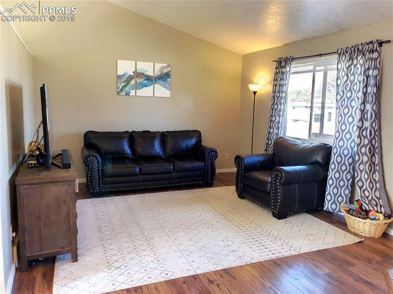 415 8th St, Limon, CO 80828