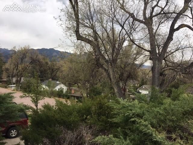 415 Valley Way, Colorado Springs, CO 80906