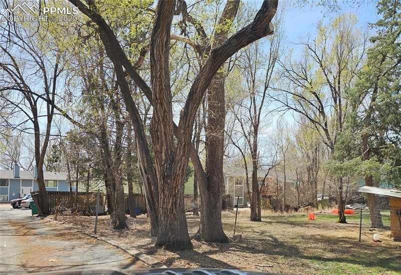 415 Van Buren St, Colorado Springs, CO 80907