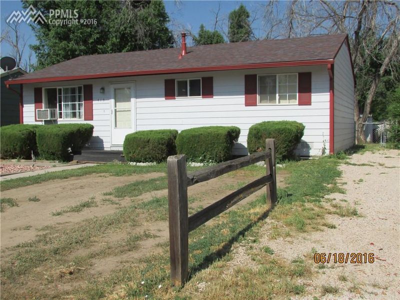 415 N Walnut St, Fountain, CO 80817