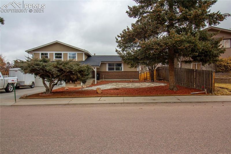 4150 Hidden Cir, Colorado Springs, CO 80917