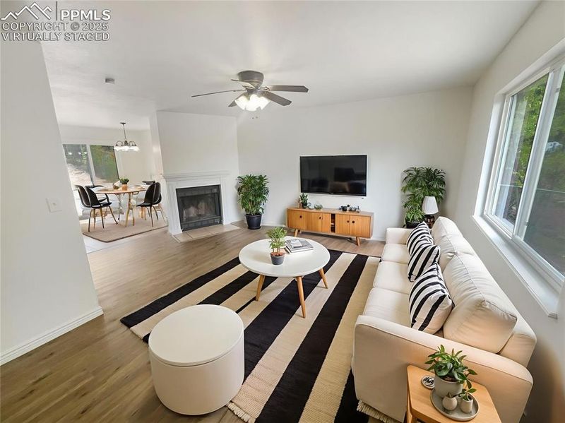 4150 Shining Way, Colorado Springs, CO 80916