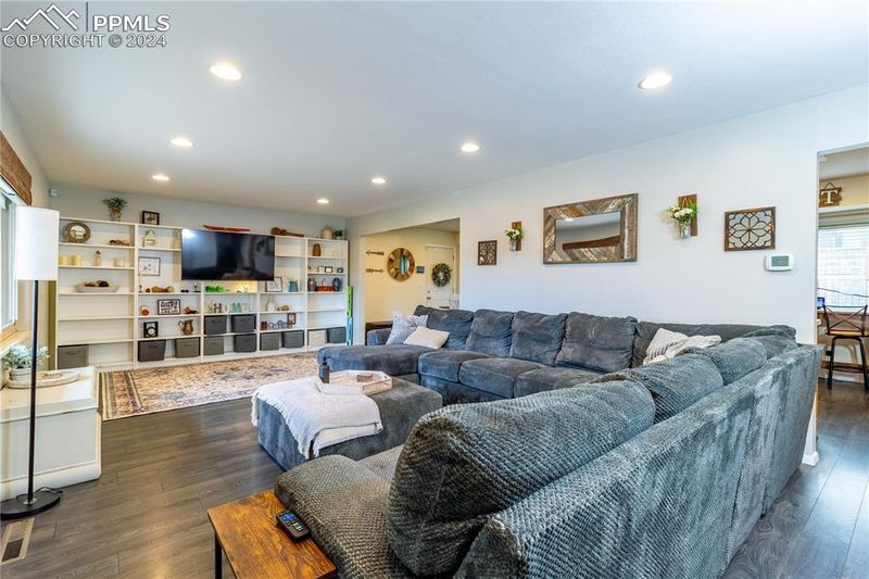 4155 Hidden Cir, Colorado Springs, CO 80917