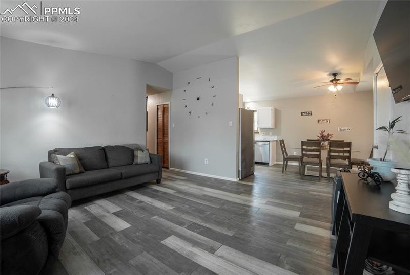 416 E Camrose Ln, Pueblo, CO 81007