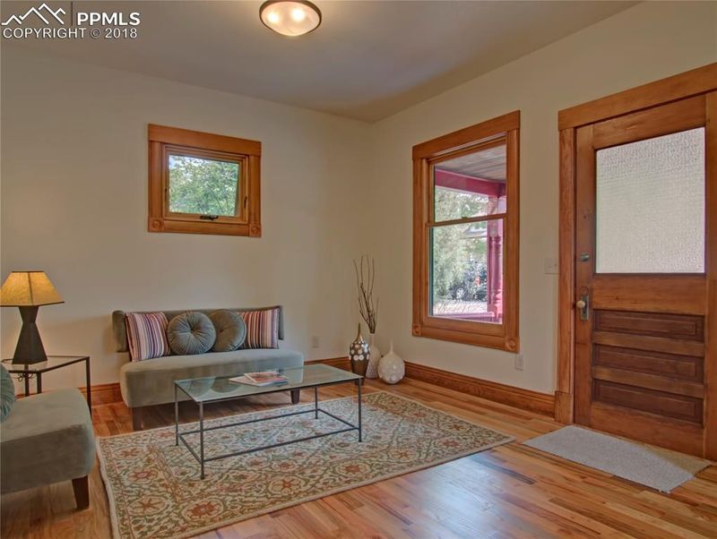 416 N Franklin St, Colorado Springs, CO 80903