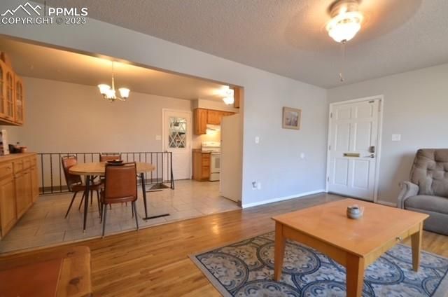416 Redwood Dr, Colorado Springs, CO 80907