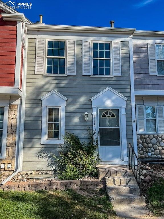 4160 Charleston Dr, Colorado Springs, CO 80916