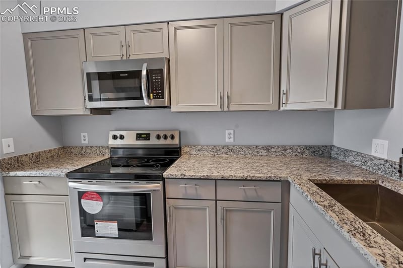 4160 Charleston Dr, Colorado Springs, CO 80916