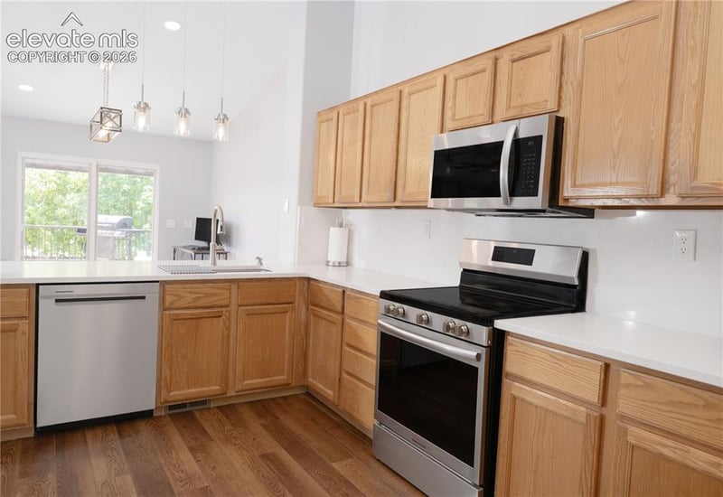 4163 Brush Creek Rd, Colorado Springs, CO 80916