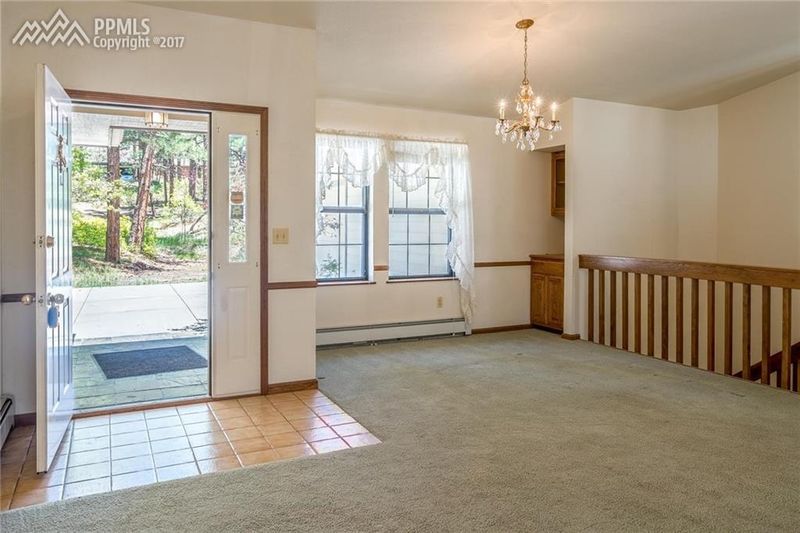 417 Doe Cir, Franktown, CO 80116
