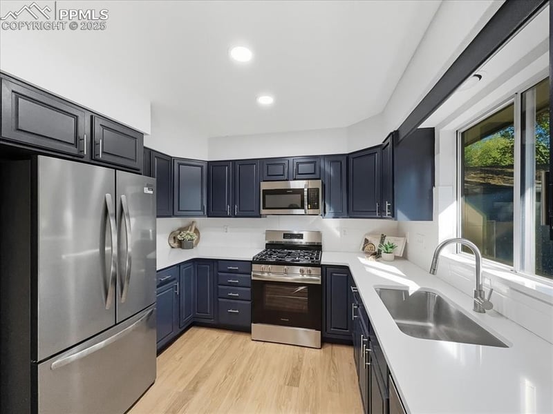 417 Harrison St, Colorado Springs, CO 80907
