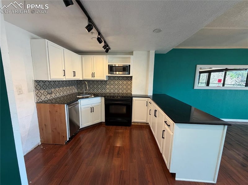 417 Kiowa St #206, Colorado Springs, CO 80903