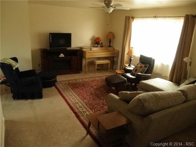 418 Locust Dr, Colorado Springs, CO 80907