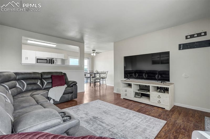 4184 Deerfield Hills Rd, Colorado Springs, CO 80916