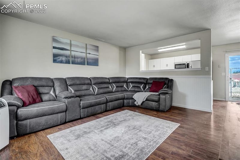 4184 Deerfield Hills Rd, Colorado Springs, CO 80916