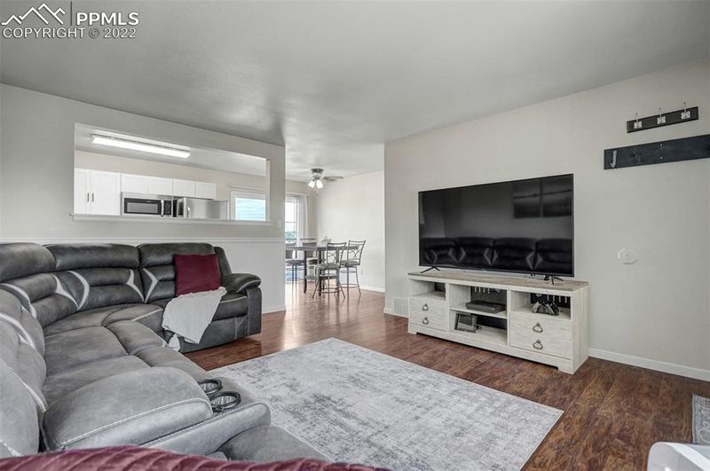 4184 Deerfield Hills Rd, Colorado Springs, CO 80916