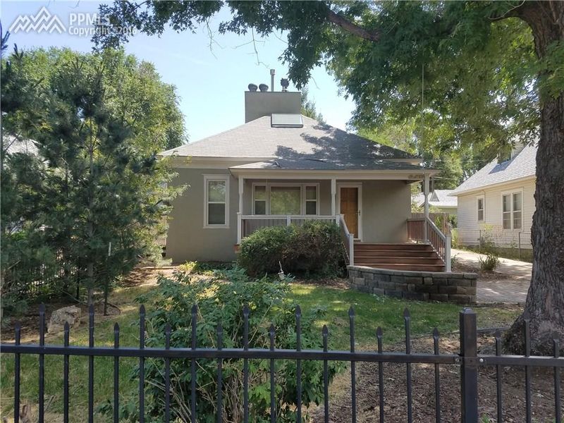 419 N El Paso St, Colorado Springs, CO 80903