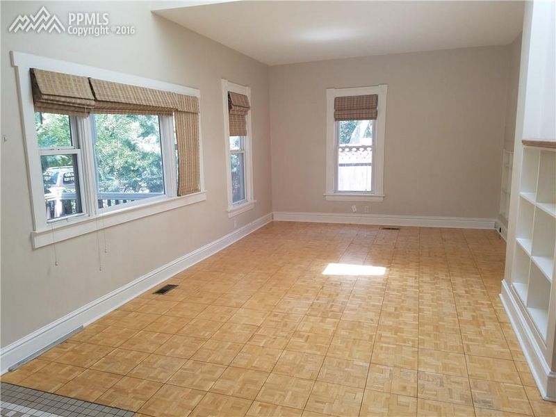 419 N El Paso St, Colorado Springs, CO 80903