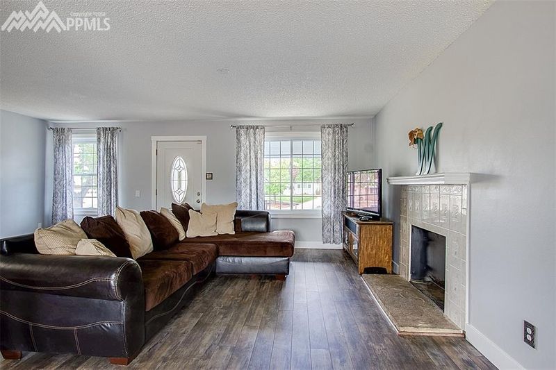 4202 Kincannon Rd, Colorado Springs, CO 80916