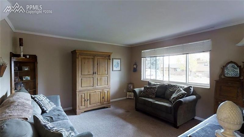 4208 S Hammock Dr, Colorado Springs, CO 80917