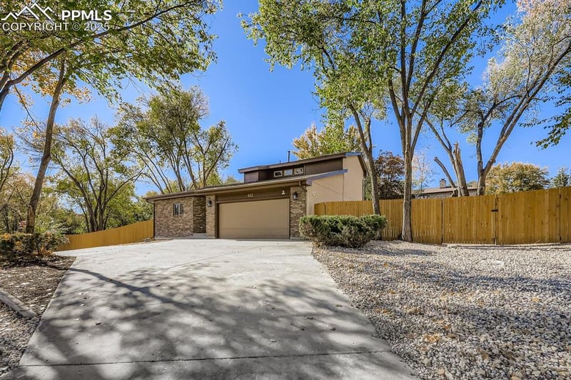 422 S Chelton Rd, Colorado Springs, CO 80916