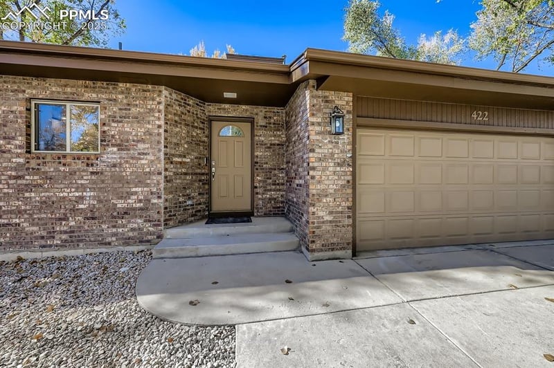 422 S Chelton Rd, Colorado Springs, CO 80916