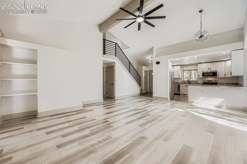 422 S Chelton Rd, Colorado Springs, CO 80916
