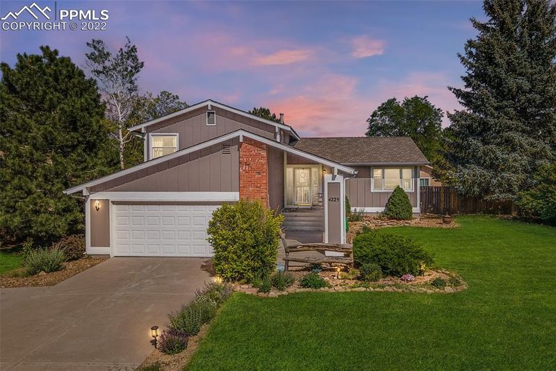 4225 Stonehaven Dr, Colorado Springs, CO 80906