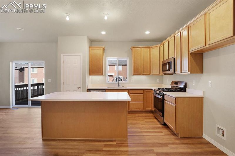 4226 Orchid St, Colorado Springs, CO 80917