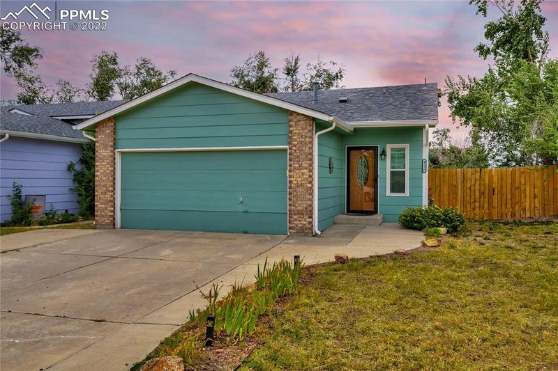 4227 Dooley Way, Colorado Springs, CO 80911