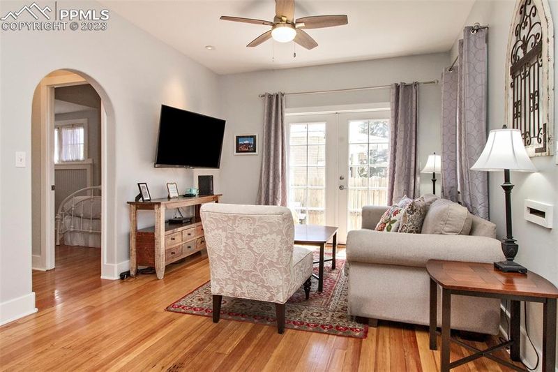 423 N Cedar St, Colorado Springs, CO 80903