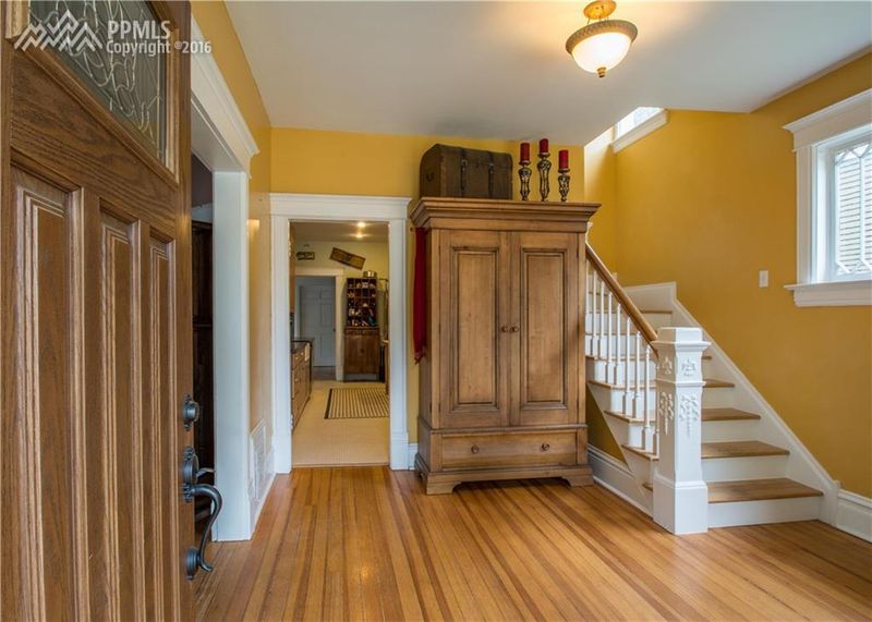 423 E San Rafael St, Colorado Springs, CO 80903