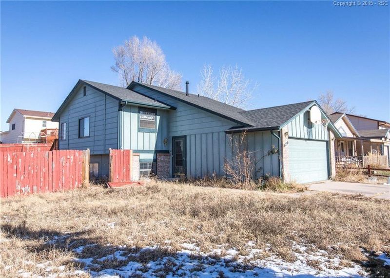 4230 Dye St, Colorado Springs, CO 80911