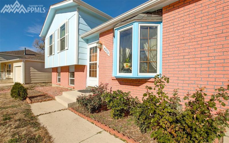 4230 Thoreau Dr, Colorado Springs, CO 80916