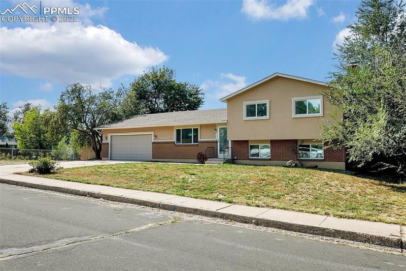 4233 Whittier Dr, Colorado Springs, CO 80910