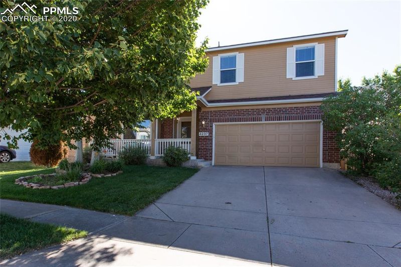 4237 Round Hill Dr, Colorado Springs, CO 80922
