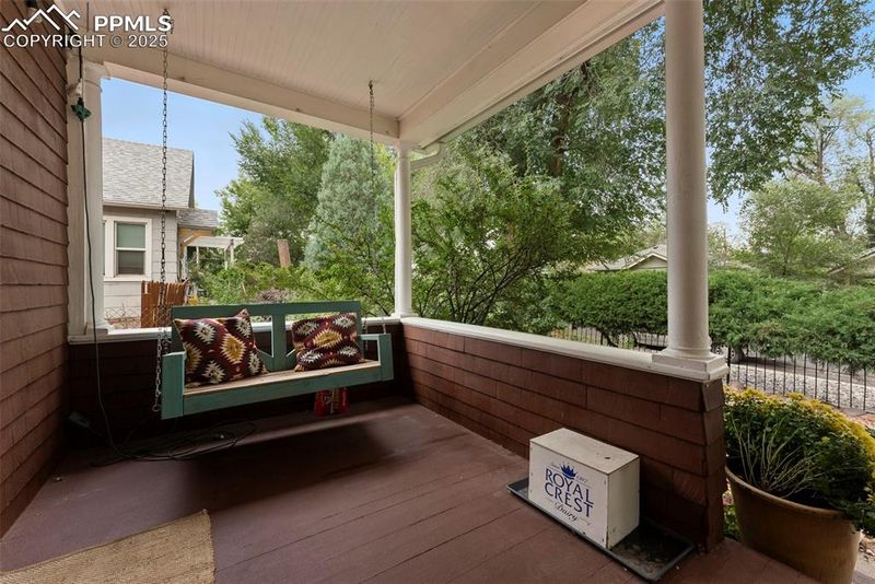 424 N Walnut St, Colorado Springs, CO 80905