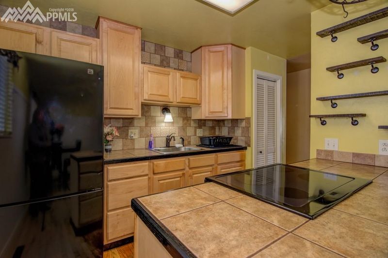 4242 N Chestnut St, Colorado Springs, CO 80907