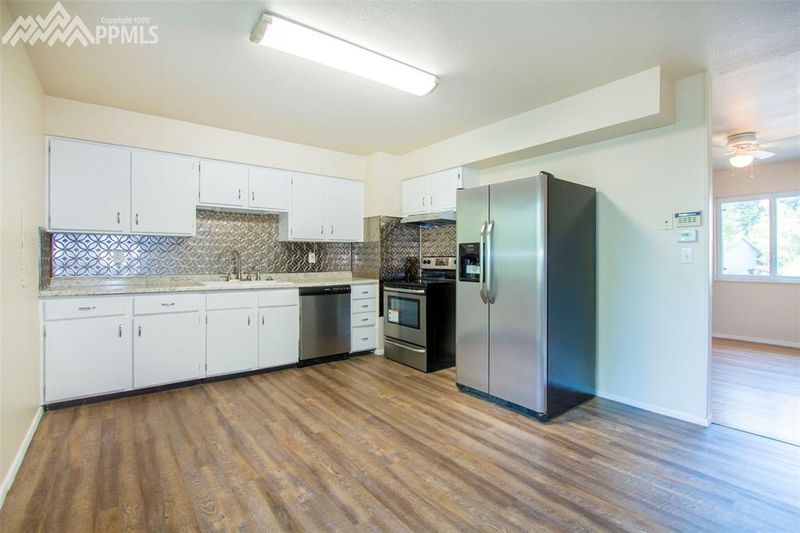 4245 Hedge Ln, Colorado Springs, CO 80917