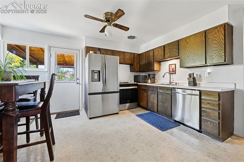 4255 Morley Dr, Colorado Springs, CO 80916