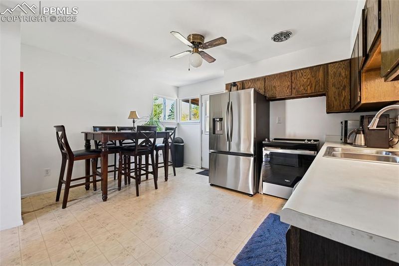 4255 Morley Dr, Colorado Springs, CO 80916